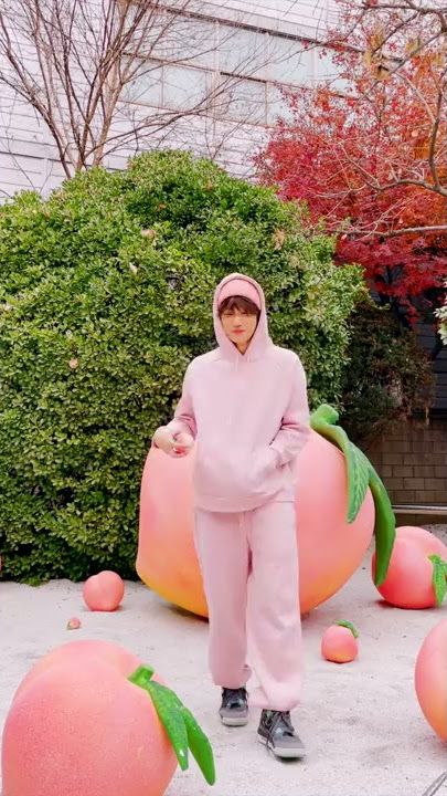 ๐๐บDancing peaches๐บ๐