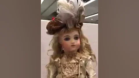 Signature Dolls on Ruby Lane at UFDC Doll Show