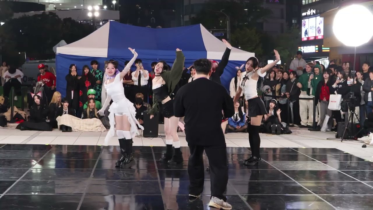 아트비트 @artbeat movie ARTBEAT HALLOWEEN BUSKING 251026 10