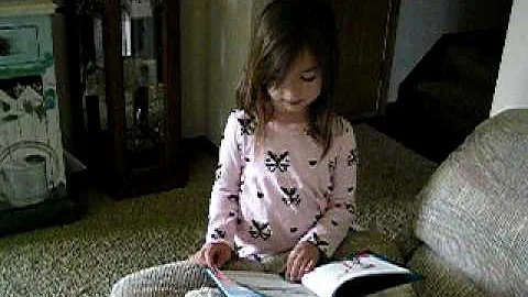 Erica Frederick reading cat in the hat - USA