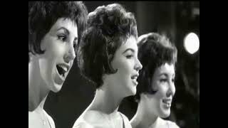 I Love How You Love Me - The Paris Sisters (1961) by Our Nostalgic Memories 1,023 views 1 month ago 2 minutes, 7 seconds