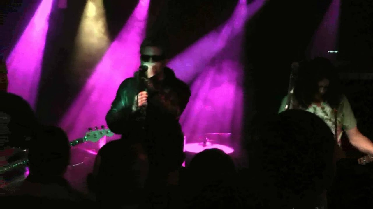 Alice In Chains Nutshell Live Facelift Tribute cover band Brendan McKenzie on vocals Show opener