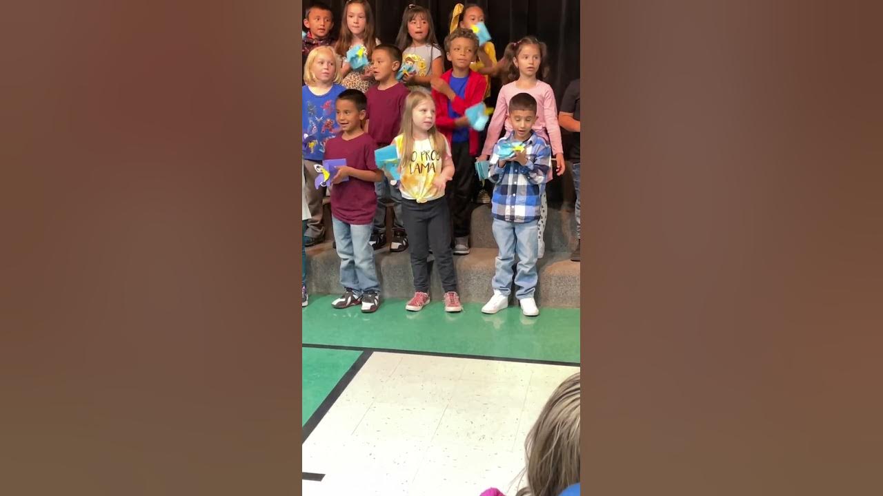 Maggie Mae singing Rockin’ Robin YouTube