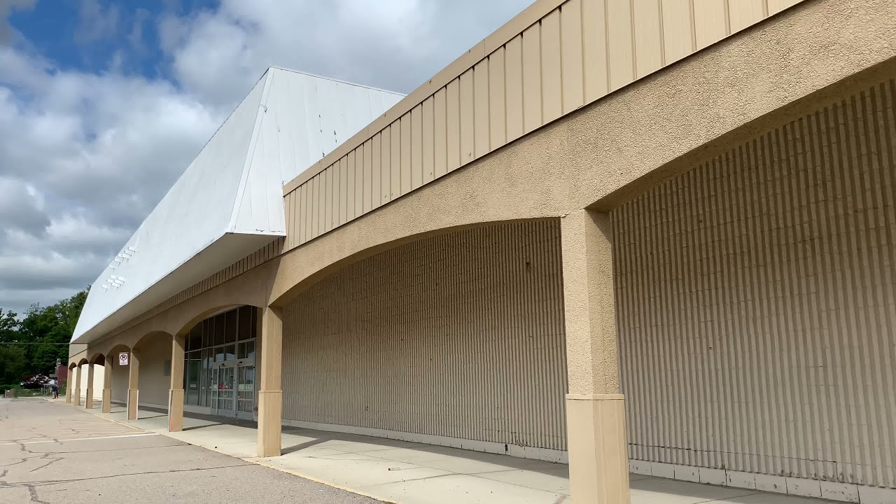 ABANDONED —The FIRST KMART Everrr in Garden City, MI Kmart