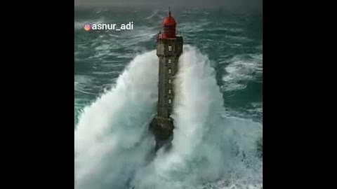 صوت جميل بصوت القارئ الطفل محمد جنيد