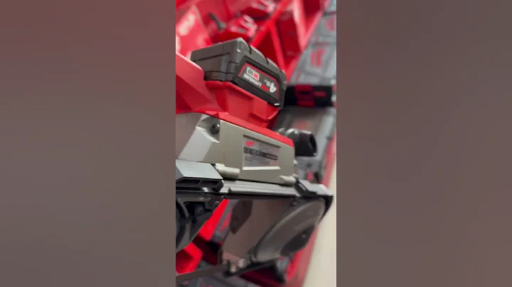 Milwaukee M18 CBS125