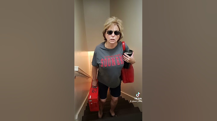 Hi Mom!