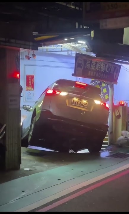 [閒聊] EVA x 停車場