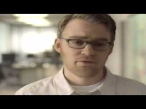 Retro Windows Server 2003 Commercial 2003 IT Guy