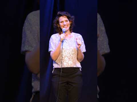 נגה ד׳אנג׳לי - רצפת אגן סטנדאפ