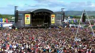 Arctic Monkeys - Fake Tales Of San Francisco [live at T In The Park Festival 2006]