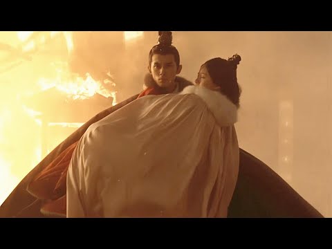 星汉灿烂：赵露思假装娇弱，不料正中吴磊下怀，立马把嘴亲上去