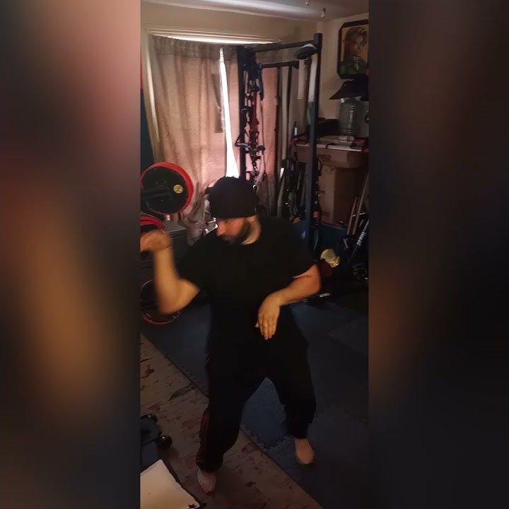 🐒RFMMA🐒                         MONKEY EMPEROR FORM      IRON MONKEY CLEARS A PATH THROUGH THE WOODS