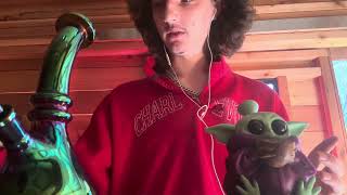 Bongs und Zigaretten mit mrcloudgang