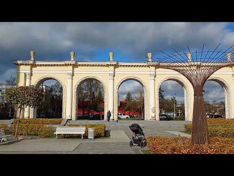 Листопад в Житомирі в золоті