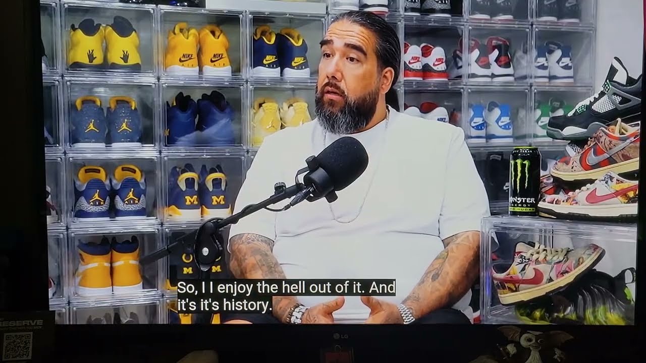 Толстяку Джо нельзя доверять, поэтому эта битва кроссовок бессмысленна 🤷‍♂️