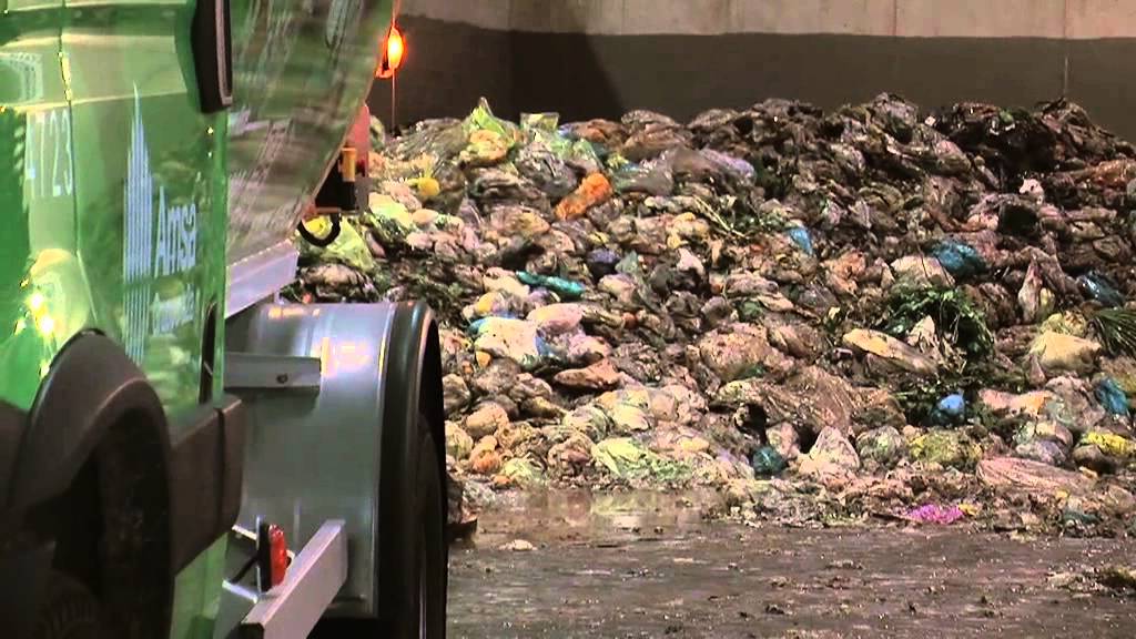 Comuni Ricicloni 2013 A Milano la nebbia e scomparsa... ma l'umido funziona