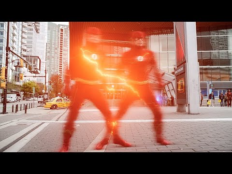 The Flash 8x01 Flash and Atom vs. Despero. Full fight