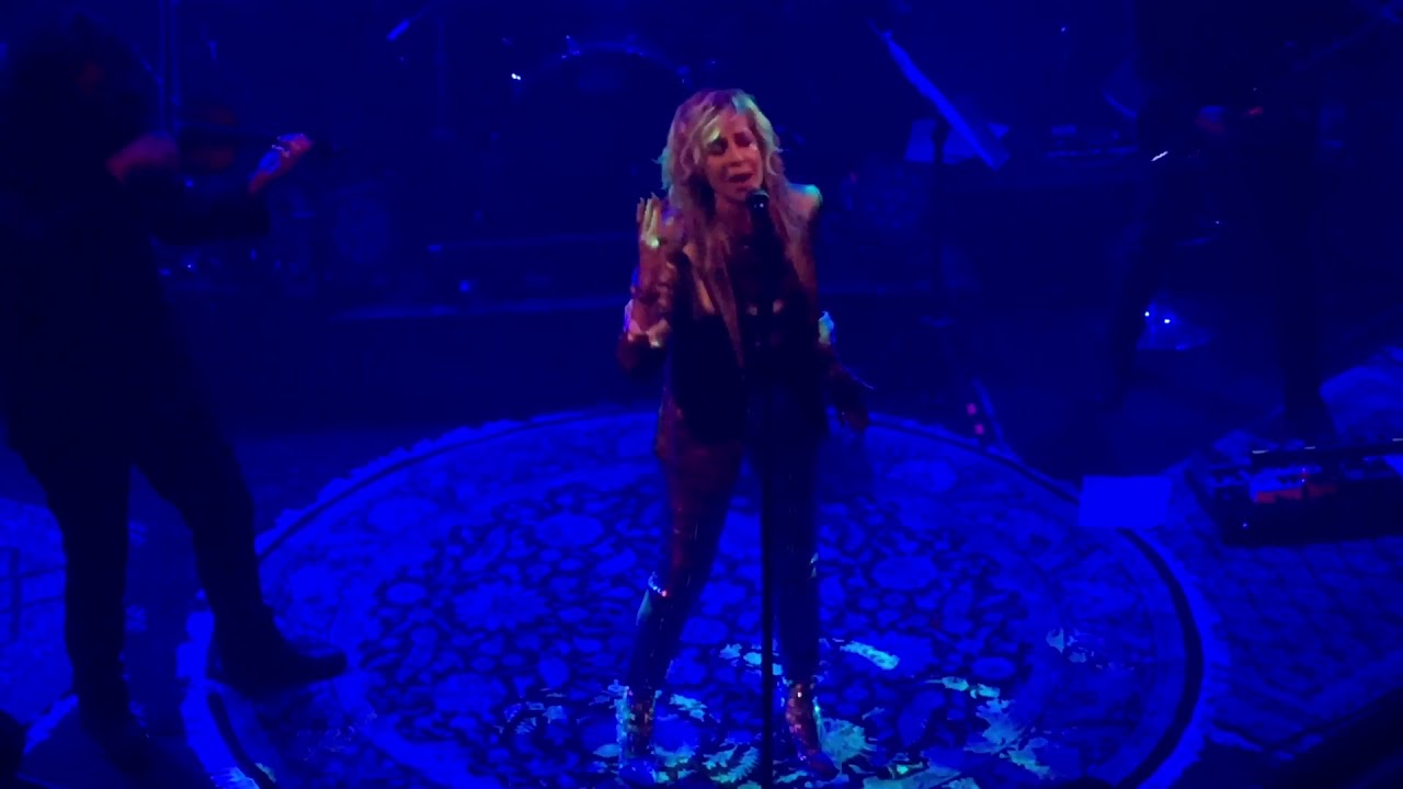 Anna Vissi • Arrosta • Hotel Ermou 4 • Opening • 21 12 2018