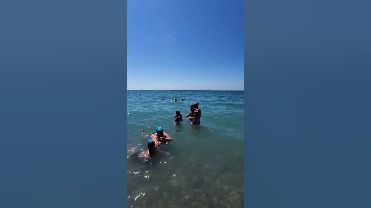 Погода в лазаревском на неделю. Погода в лазаревском на неделю. Пляж дельфин в лазаревском. Погода в лазаревском с 1 сентября. Пляж сочи август 2023.
