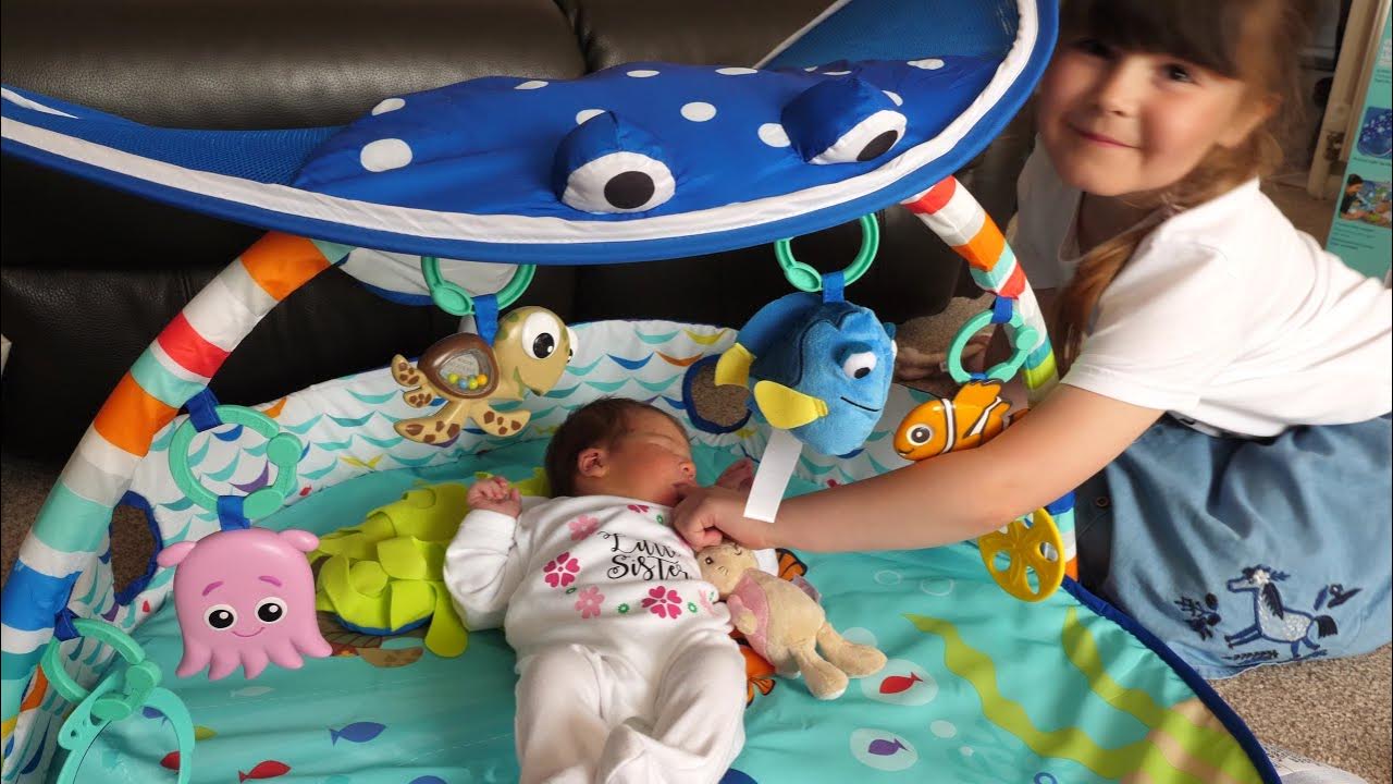 Disney Baby Finding Nemo Mr. Ray Ocean Lights & Music Activity