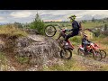 ENDURO PARADISE WITH FRIENDS