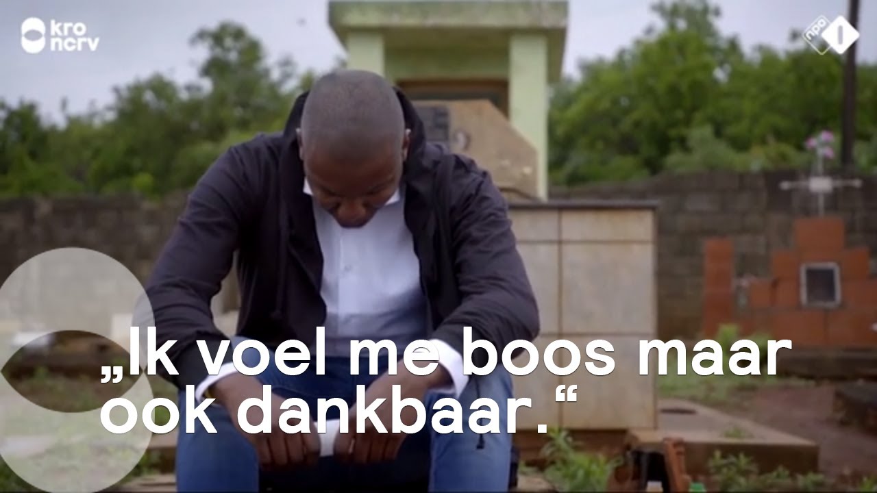 Carlos bezoekt het graf van zijn moeder | Eindelijk Thuis