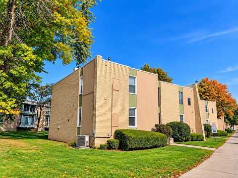 33379 Fargo Street, Livonia, MI home video tour