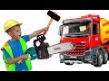 Видео для мальчиков про рабочие инструменты и машины Алекс пришел на помощь папе на стройку