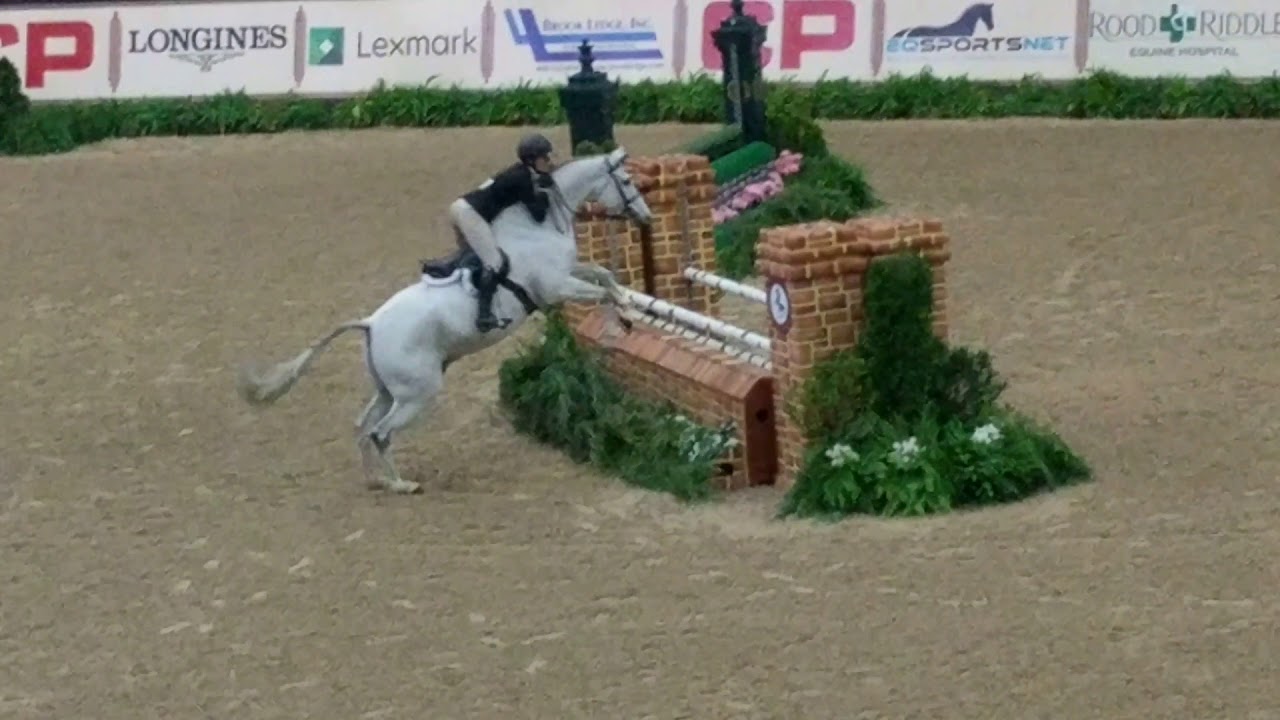 Lilli Power Wingman and Lilli Power 18-35 3'3 AO CP National Horse Show - YouTube