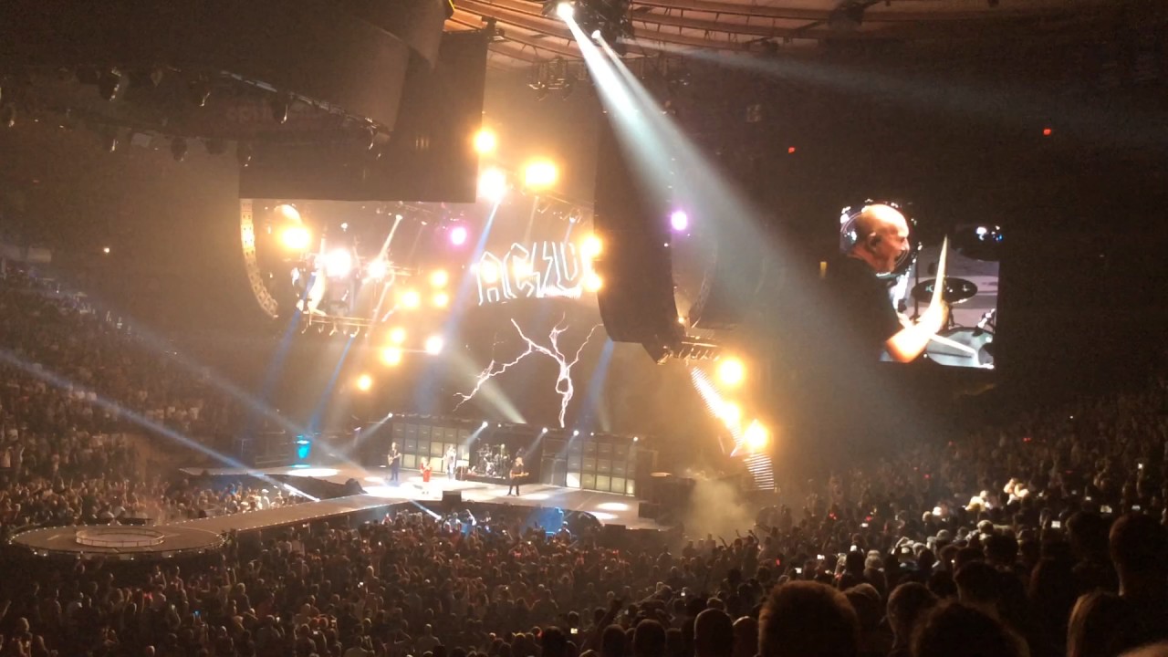 AC/DC Madison Square Garden NYC!!! Thunderstruck!!! - YouTube