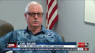 Cemetery Asks Man To Remove Personalized Design Around Sons Grave