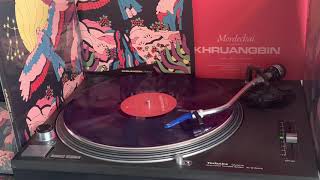 Khruangbin Connaissais De Face