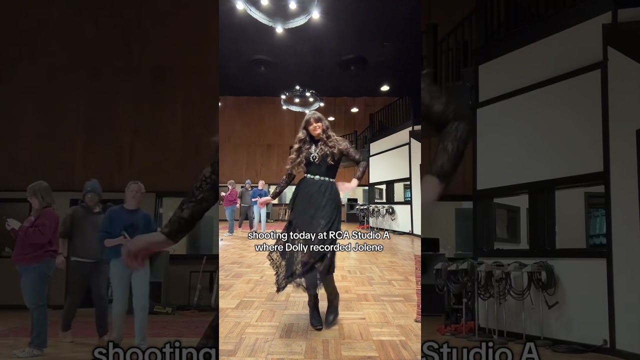 this was such a surreal day 👏 and now I’m recording my album at this studio!! 🤯 #jolene