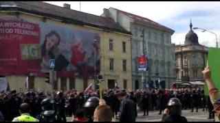 Neonacisti A Chuligáni Vs. Antifašisti