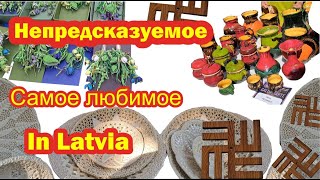 картинка: Быт в Латвии. Ремёсла в Латвии. Одежда. Handmade. Самая посещаемая туса. Пою гимн.