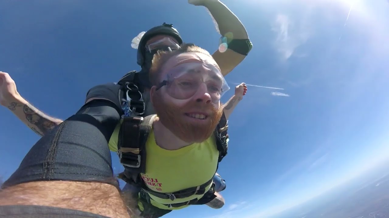 Skydive Space Center - 8/31/22 - Milly, Matthew, Christine, Robbie - YouTub...