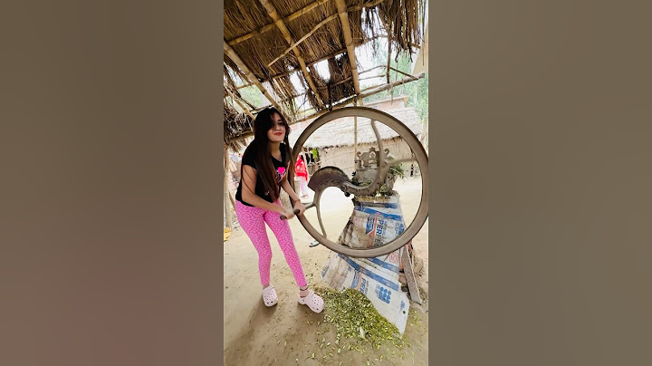 Laila teri shaitaani #bindasskavya enjoying in village #shorts