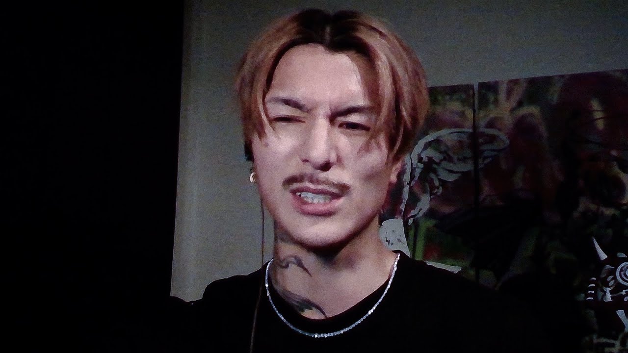 ごぼうの党代表の花束投げ捨てに ふぉい「金積んだだけのジジイ」に  