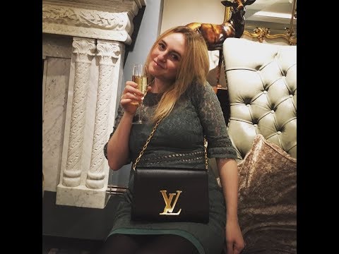 Louis Vuitton - LOUISE CHAIN GM on Designer Wardrobe