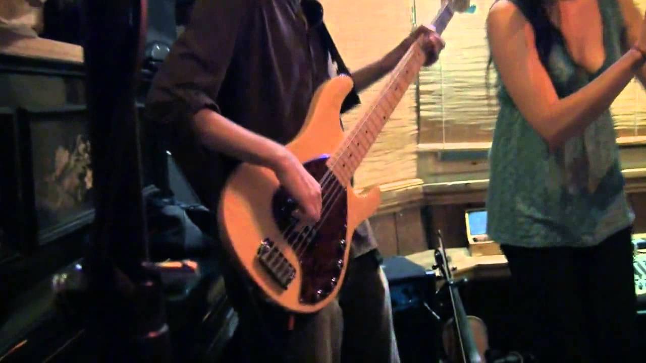 TBC0036 'The Old Neptune' Whitstable - Folk