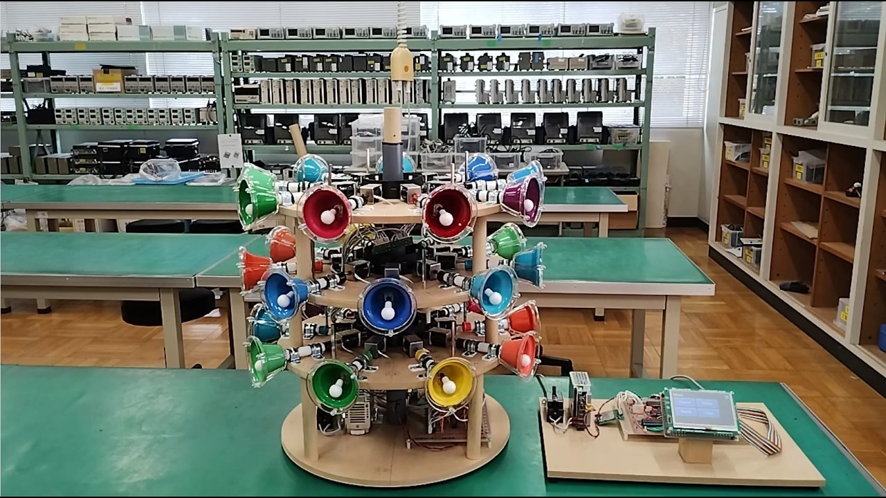 ミュージックベルで「海の見える街」　（