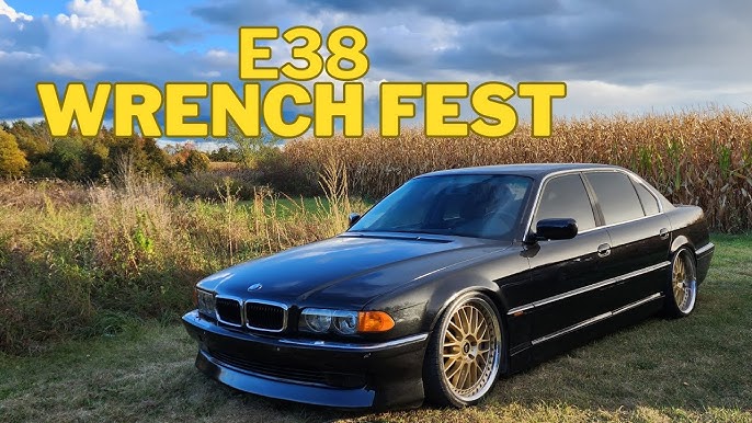 Today I reviewed the best sedan ever made - 2001 BMW E38 740i 