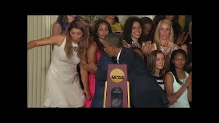 Obama Helps Uconn Player Who Fell Off Stage  #Shorts #Usa #Russia #Whatsappstatus #Respect