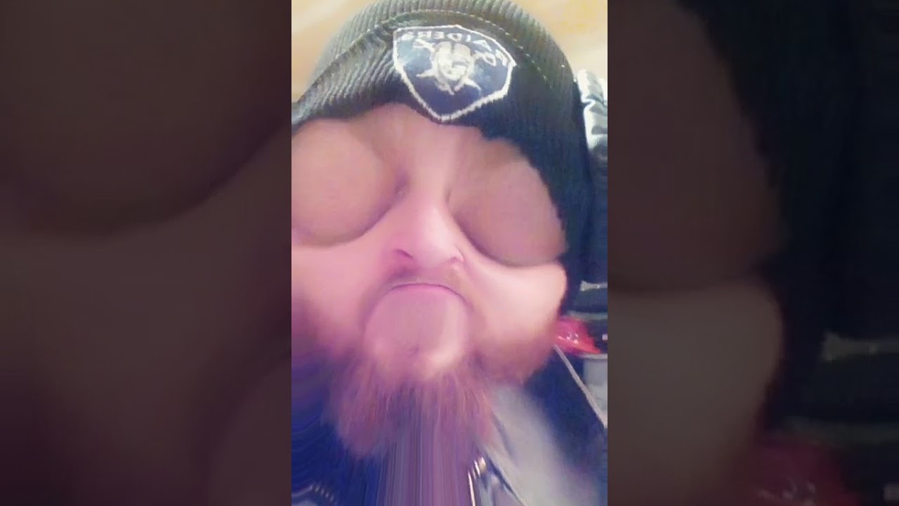 help out a lil ugly duude, wit dem EYE boogers on fleek