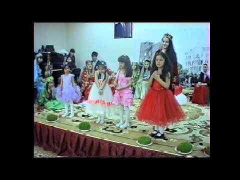 Novruz gulu sehneciyi. 263 sayli mekteb