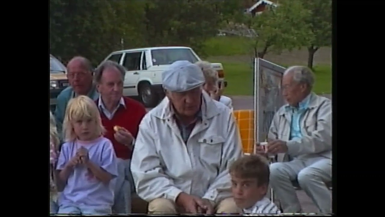 1993 Fika del 3 efter majstångsresning Backbyn Siljansnäs