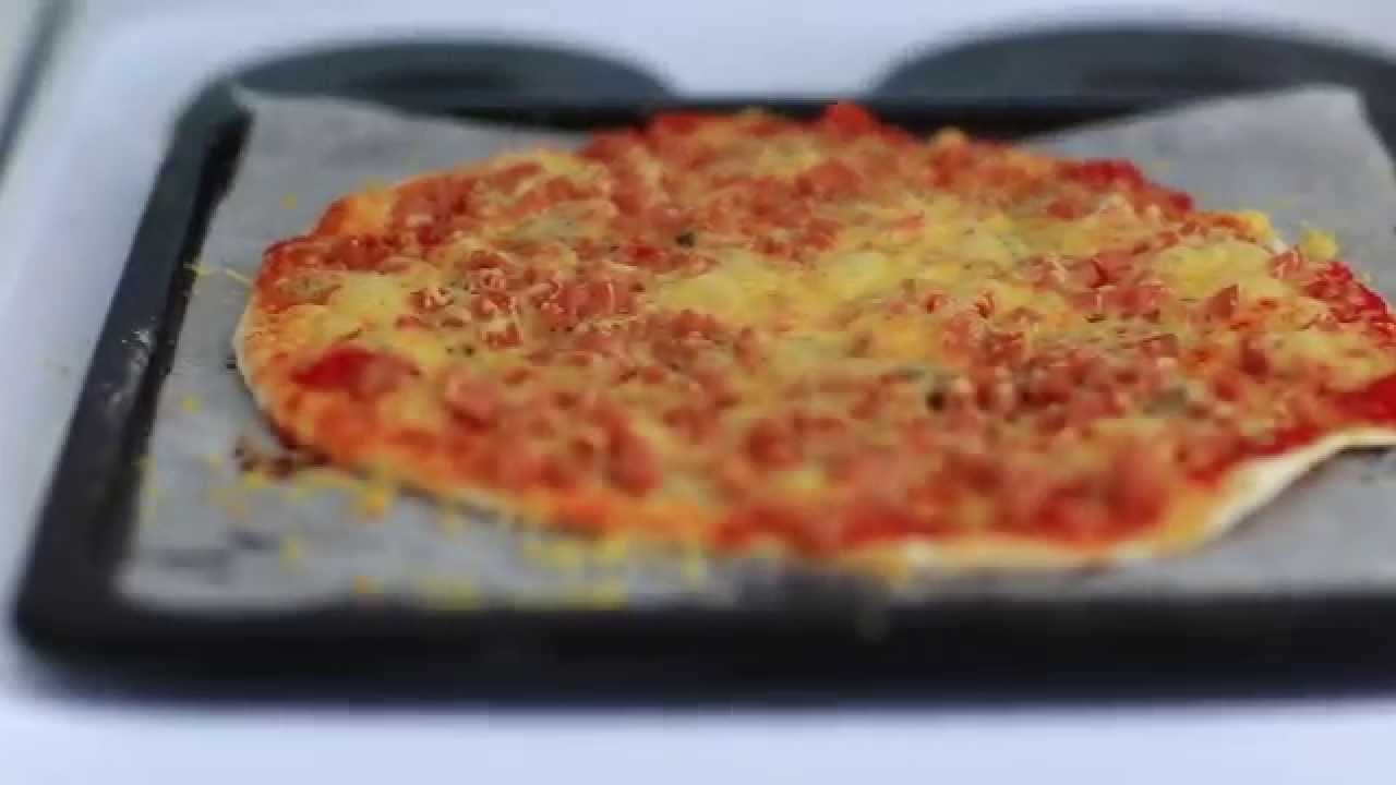 Рецепт пиццы с колбасой и сыром