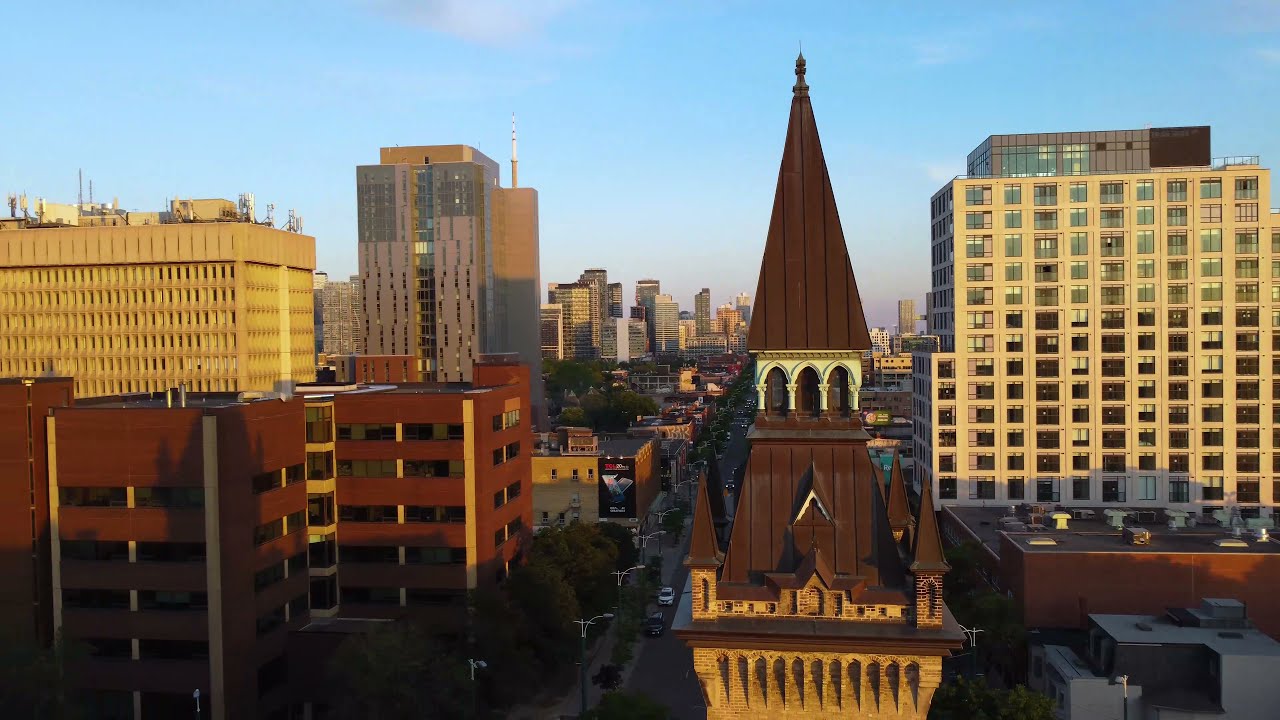 The Daniel's Building, Spadina, Toronto (4K Drone)