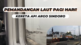 PEMANDANGAN LAUT DARI DALAM KERETA! Naik Kereta Api Argo Sindoro Semarang Tawang - Cirebon